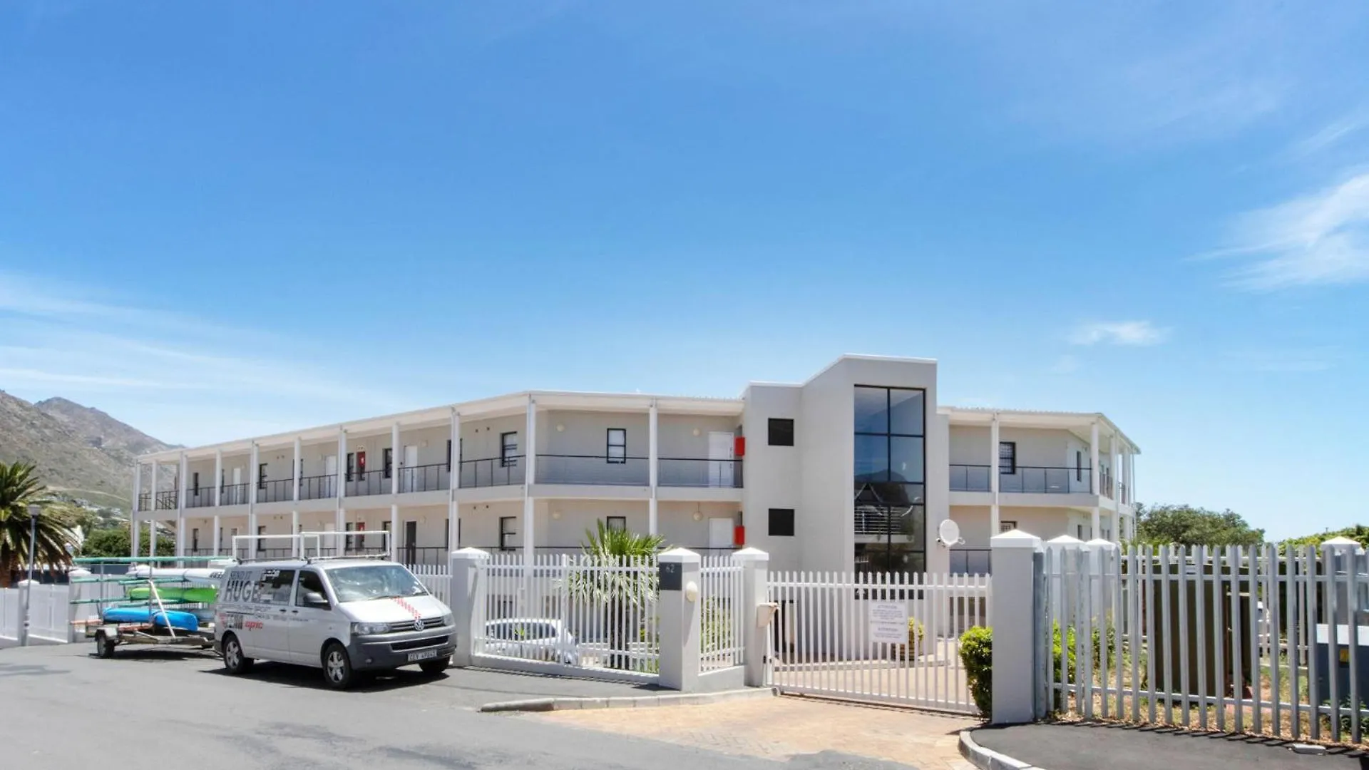 Apartment18Lifestyle Gordons Bay Beachfront 南アフリカ